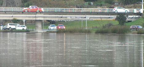 SunLive - Roads: Surface flooding warning - The Bay's News First