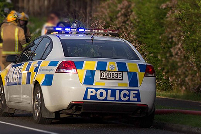 Sunlive Car Crashes Into Power Pole In Western Bay The Bays News First