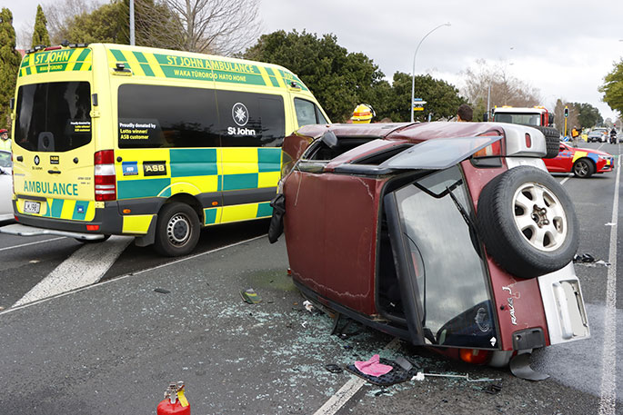 SunLive - Car flipped on Cameron Road - The Bay's News First