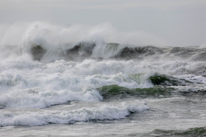 SunLive - Erosion threat as offshore storm churns up sea - The Bay's ...