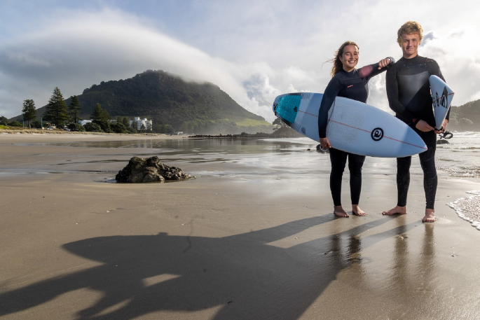 SunLive – NZ honours for BOP surfing stars