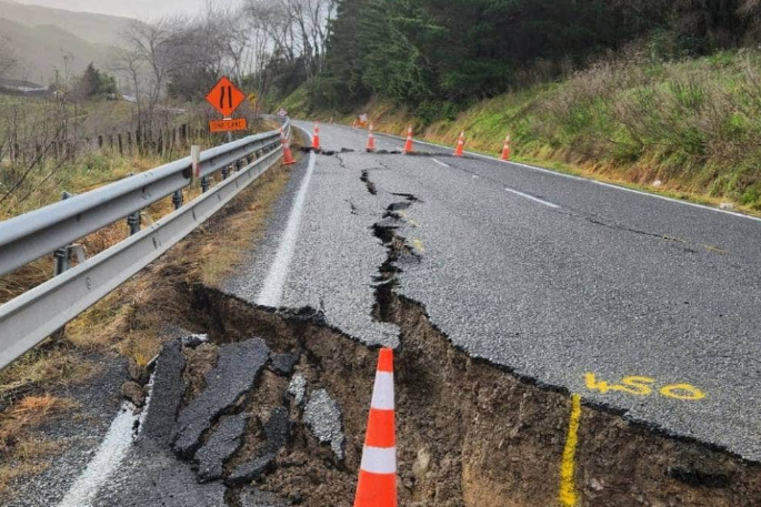 SunLive - Route to Gisborne closed “until Friday at least” - The Bay's ...